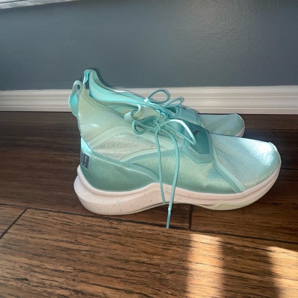 Tiffany blue🩵pumas high top sneakers real sneakers mermaid blue sneakers - Picture 5 of 7